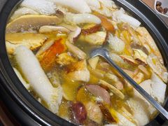 -一朵菌·野生菌探索家火锅(南亚店)