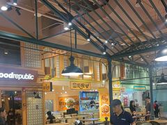 -大食代美食广场(上海中心店)