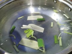 -章记正宗南岗鱼蛋火锅