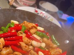 -老湖南民间菜·牛肉十八炒(花都店)