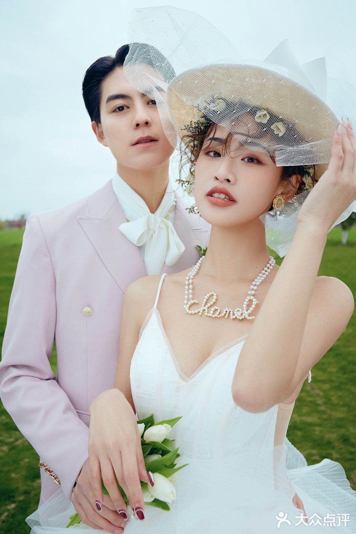 清新甜蜜的森系婚纱照