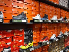 -五环Outlets(高新工厂店)