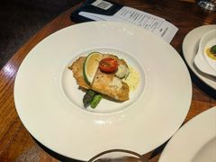 深海鲷鱼配香草柠檬汁-食间牛排(湖西路店)