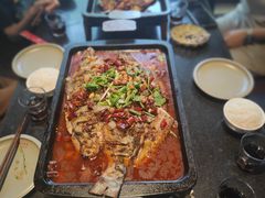 -俏巴妹烤鱼香锅(奥体店)