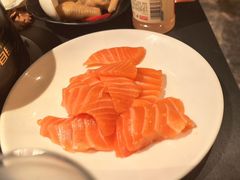 -钱小奴海鲜自助黑金店(杭州滨江龙湖店)