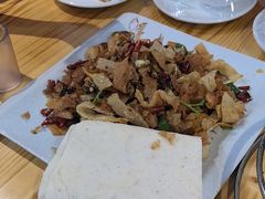 -百味地锅鸡(铜山路店)