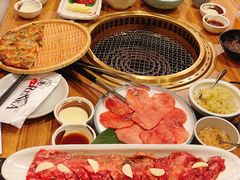 -炼火烤肉店
