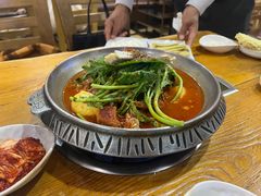 -喇喇排骨火锅·传统韩式脊骨汤(望京西园总店)