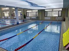 -鲸灵公元游泳中心