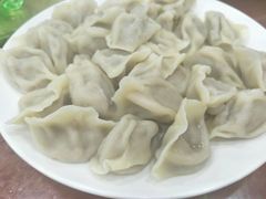 自制水饺-咱家大院海鲜家常菜