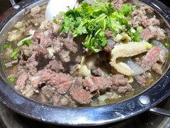 -大众跷脚牛肉馆·非遗传承单位(峨眉山店)