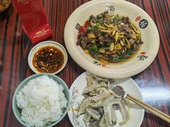 -何永光123鲜牛肉馆(1号店)