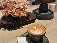 拿铁咖啡-觅见咖啡馆(艺展中心店)