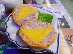 芝士焗吞拿鱼菠萝包-香港新记茶餐厅(湖墅南路店)