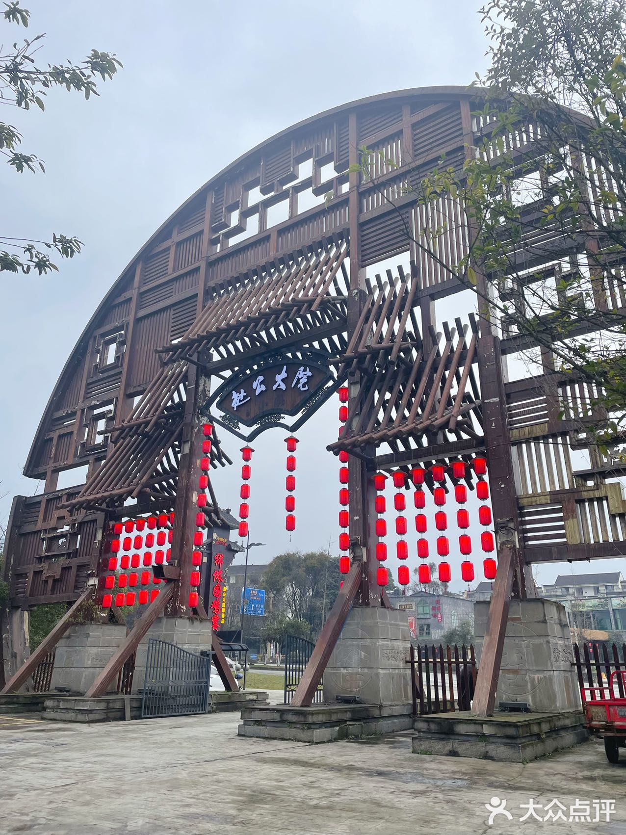 🏉成都最好吃的柴火鸡竟然被我发现了！