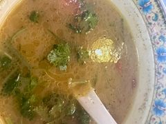 -金杨拉面王小吃面馆·牛三宝面·红烧牛肉粉