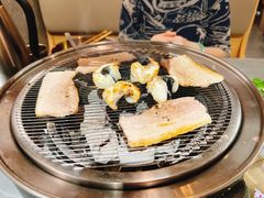 -围炉肉舍丹东海鲜烤肉·烤活鳗(步行街店)