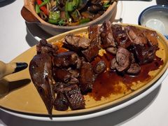 -八府香鸭·啫啫煲(华山路店)