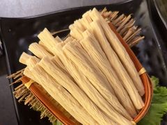 -湊湊火锅·茶憩(杭州湖滨银泰in77店)