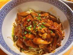-沪西老弄堂面馆(定西路店)