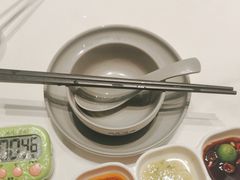 -洪氏嗨捞·广东猪肚鸡·椰子鸡火锅(西咸万象城店)