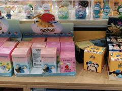 -名创优品(北京新中关购物中心地铁层店)