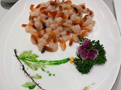 手剥河虾仁-蝶园·装修中(BFC外滩金融中心店)