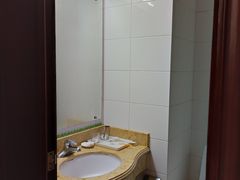 -爱舍海岸酒店(香港中路五四广场店)