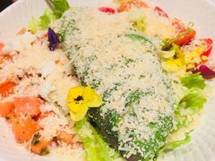 牛油果冻龄彩虹沙拉-金椰壳· 大厨新加坡菜(壹方城店)