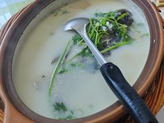 -天乐农家鱼头王(天目湖店)