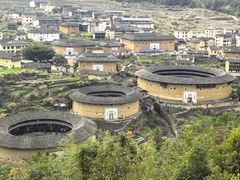 -初溪土楼群