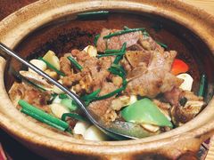 牛仔骨啫啫煲-荣小馆(杭州大厦店)