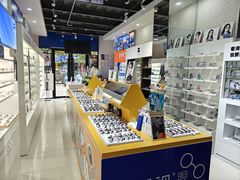 -诺柯视眼镜-蔡司依视路官方工厂店(淞南一店)