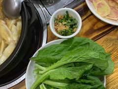 -菌之家·专业纯野生菌火锅·特色炒菌