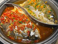 -阿瓦山寨·湘菜现炒·剁椒鱼头王(咸阳总店)
