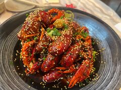 -肥肥虾庄·金牌油焖大虾(汉街SKP店)
