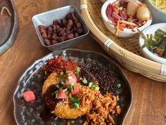 -包整·丝娃娃(一览甲秀楼风景店)