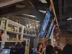 -暴风岛沉浸式体验馆(百联世纪店)