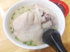 -雷祖芳老妈蹄花店