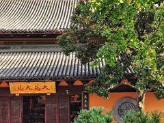 -龙华寺