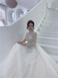 点击看大图 -艾米丽婚纱礼服