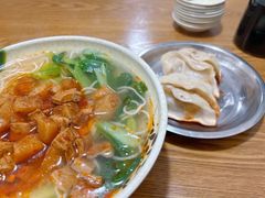 -黄阿姨锅贴大王(万航渡路店)