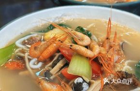 Salted Vegetable, Shredded Bamboo Shoot, and Smoked Fish Noodles