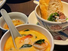 -大头虾越式风味餐厅(光明广场店)
