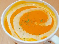 南瓜汤-HELLO 27 意面·沙拉·帕尼尼