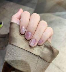 -UGIRL有个美甲