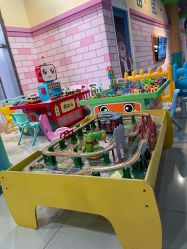 -纽西卡汽车小镇(大悦城店)