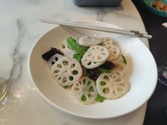 -荷塘秋月·本帮江浙菜(国权路店)