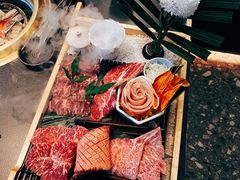 -铭牛烧肉·和牛海鲜自助(高新月牙湖店)
