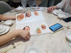 -香港百合居(LCM置汇旭辉广场店)